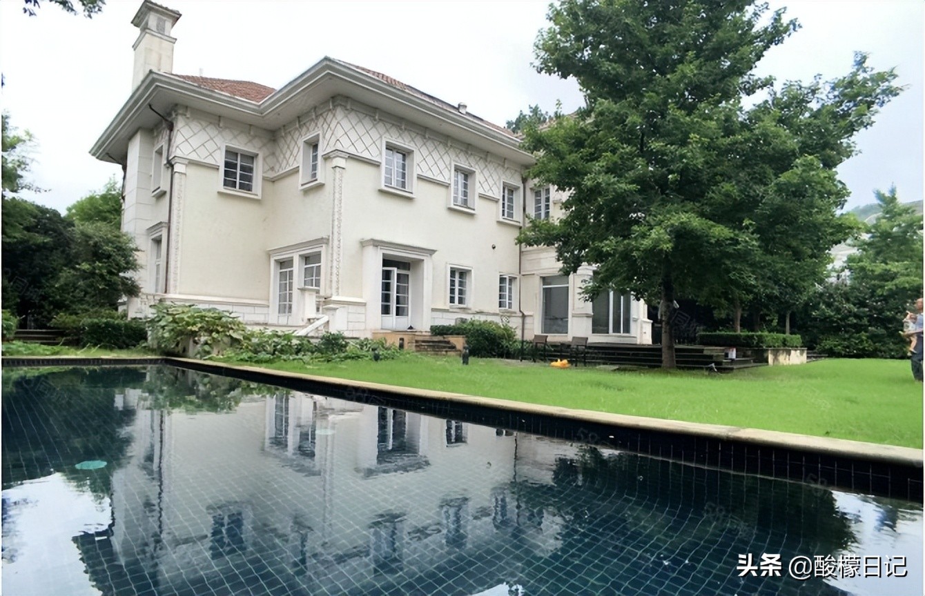 6位女星的上亿豪宅，李小冉8.5亿豪宅内养花，一个比一个奢侈