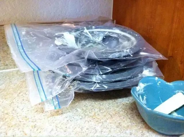 厨房油污重总擦不干净怎么办？好百邻五星保洁师教你有效清洁