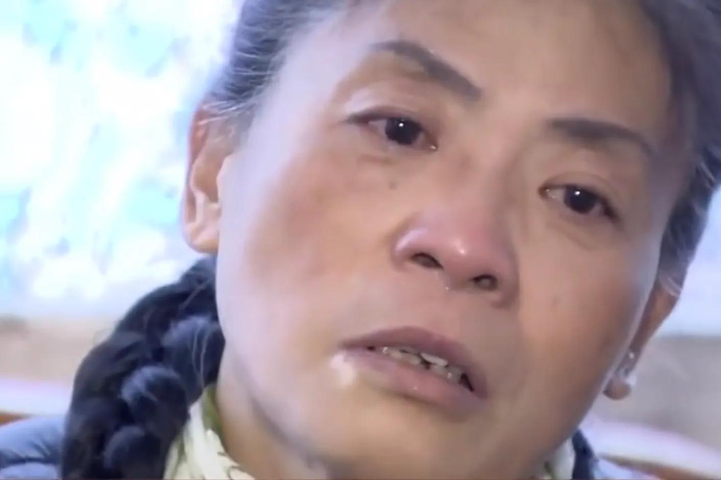 美女大学生失恋后精神失常，与五旬拾荒男街头产女，母亲：造孽