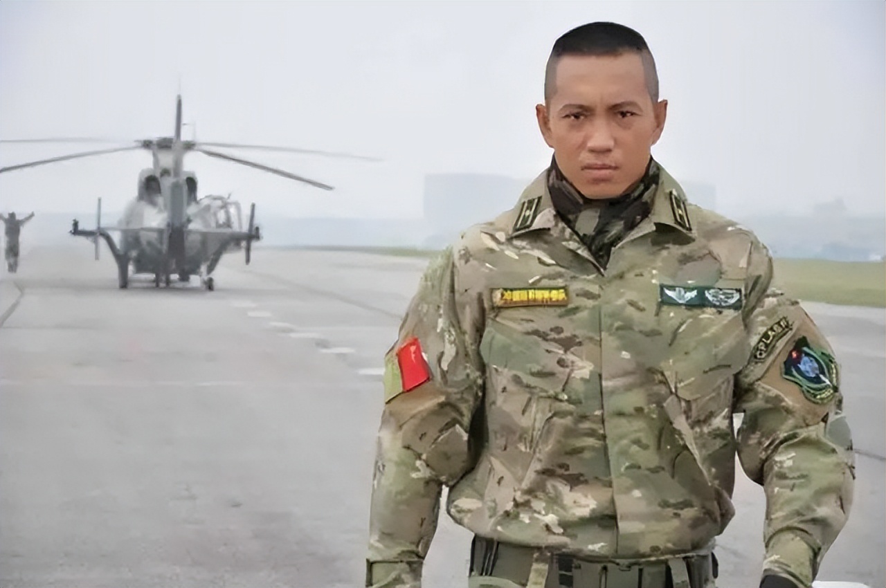 不够硬气别演“特种兵”！这12位男星告诉你，啥叫铮铮铁骨