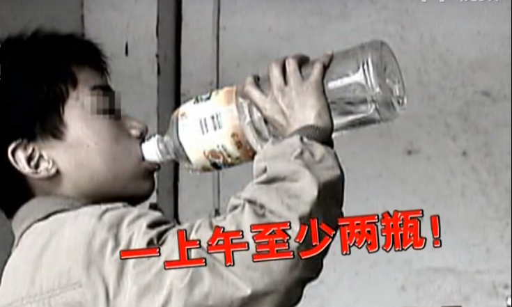 故事：农村14岁少年每天疯狂喝水,一天能喝30斤,他的身体有何不同