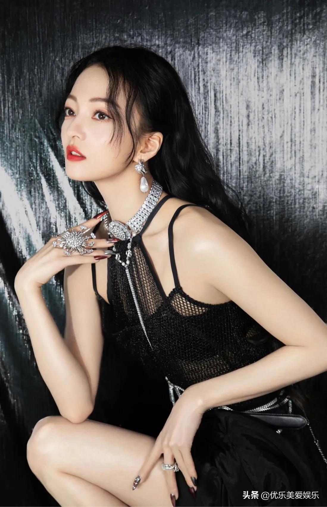 张韶涵，明星穿搭