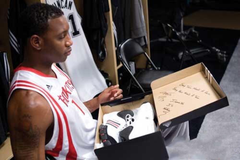 NBA永远不会破产的八位球星，篮球收入对他们来说微不足道