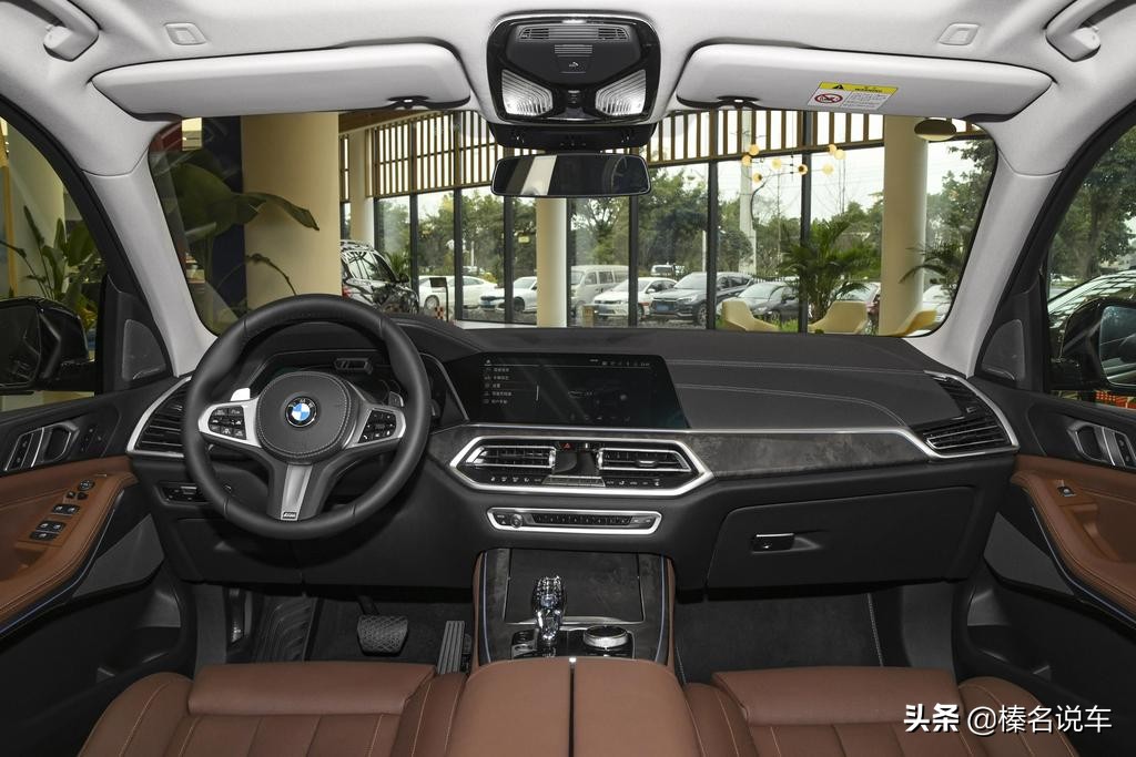 宝马X5进口版评测—3.0T 直列六缸有备而来，8AT变速箱依旧平顺