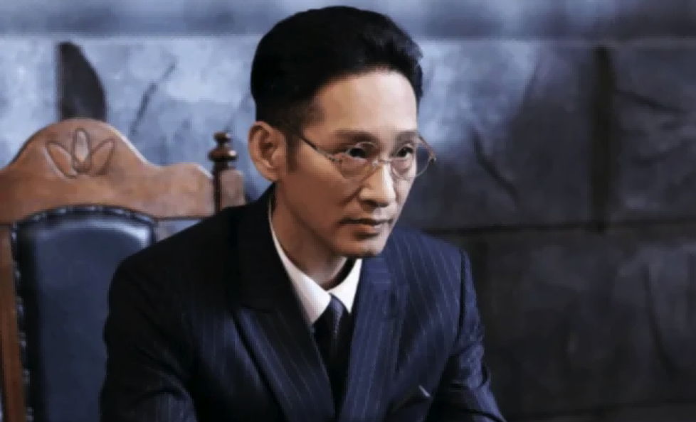 同样是“眼镜造型”，把肖战王一博和吴启华放一起，差距就出来了