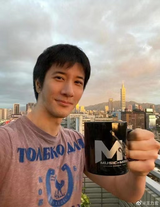 明星婚变传开前先带风向，王力宏、福原爱受害者当不成都翻车