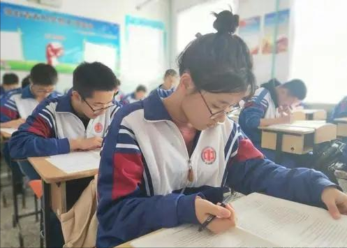 高三英语成绩75分，三个月提升到123分，她只坚持了三件事