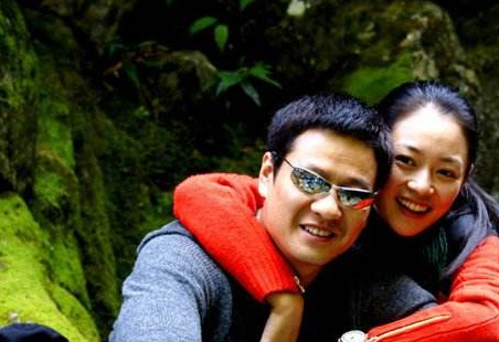 离婚13年后，连奕名和陈佳妍的生活状况有何不同？