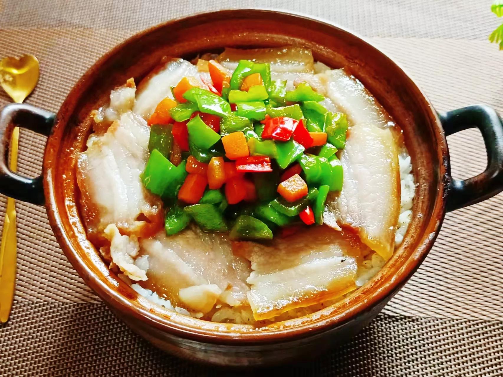 煲仔饭用什么米（记住3个窍门米饭松软锅巴金黄）
