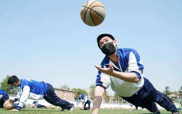 高考或将迎来新变化，体育纳入高考？张常宁的提议引家长深思