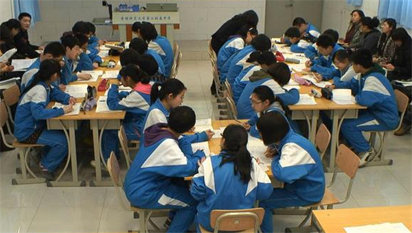 中小学寒假时间“出炉”，多地提前放假，还有一个“好消息”