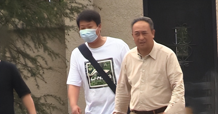 7位“被顽疾缠身”的明星，一个比一个有钱，却难逃病痛的折磨