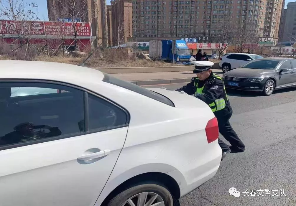 坚守使命 为民担当 铸牢警魂 逐梦初心丨最美交警