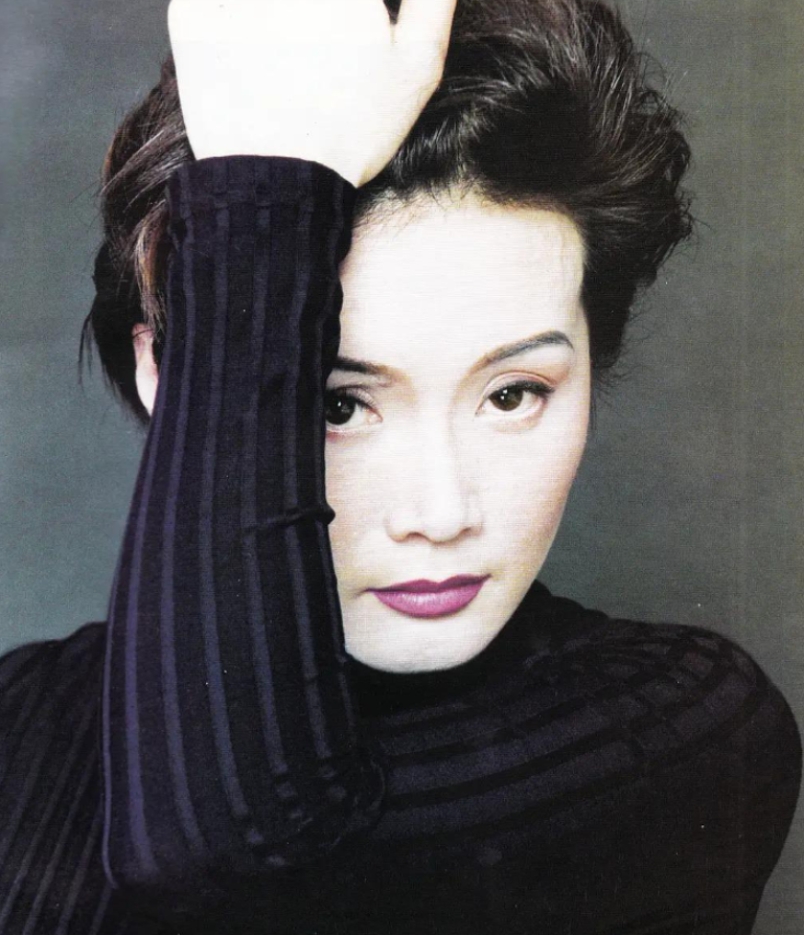 著名演员吴冕:嫁给大学同窗恩爱42年,63岁再翻红,今低调幸福