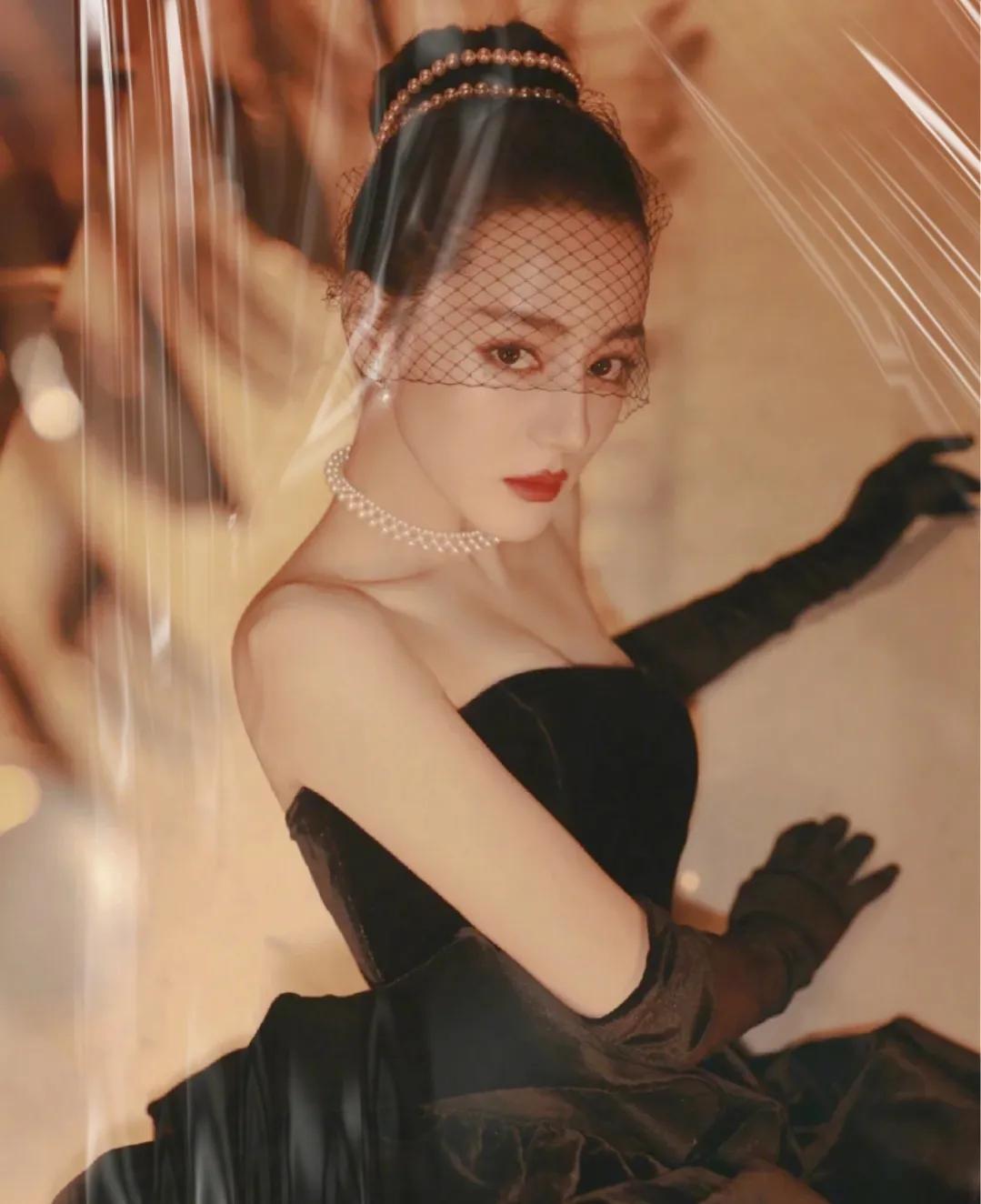 同样是浪漫迷人的“赫本风”，哪一位女星让你最惊艳？