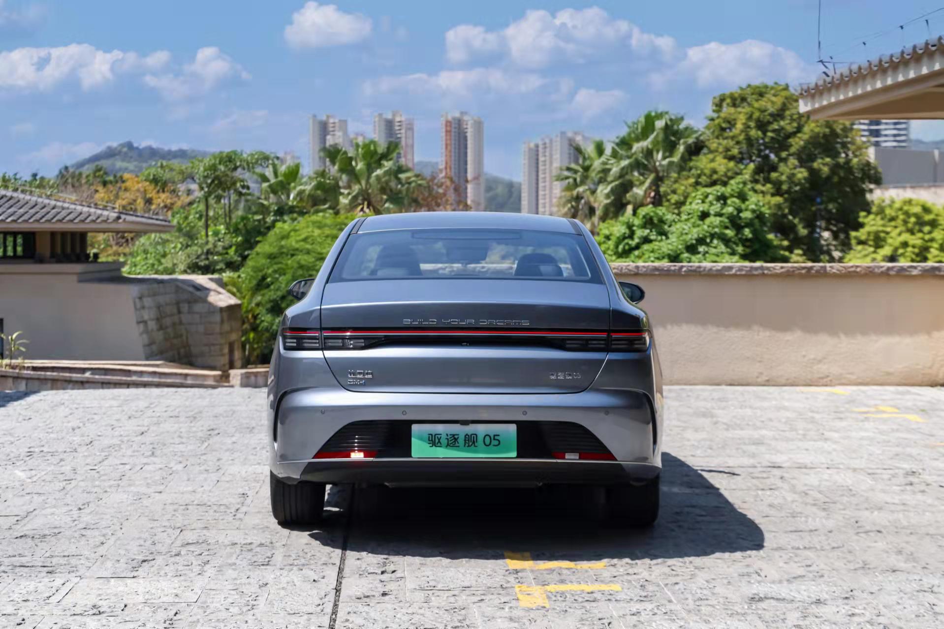 不惧油价飙升 家庭代步用车首选