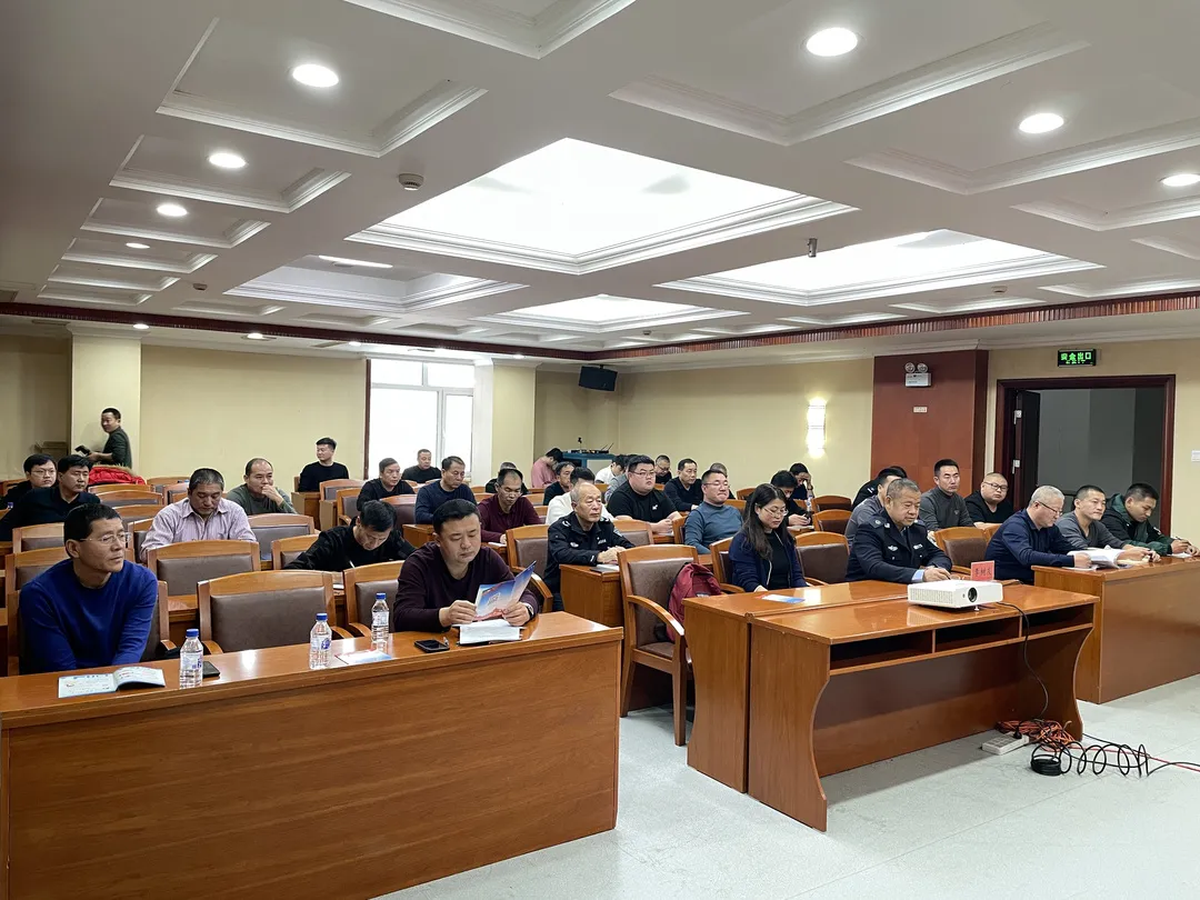 「我为群众办实事」辉南县人民法院普法进机关 助力依法行政