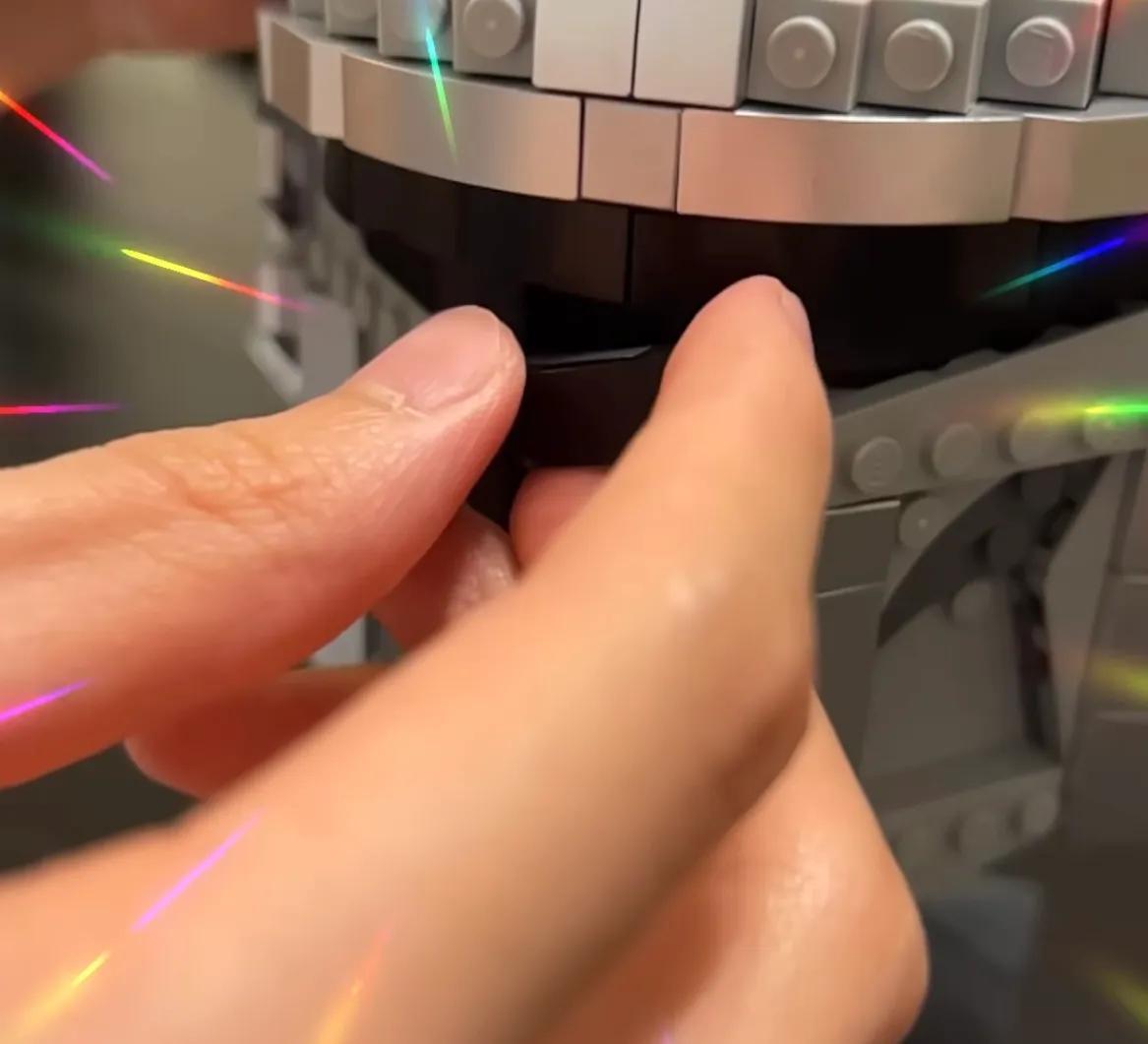 张柏芝晒和儿子游泳动态，3岁小王子正脸曝光，脸蛋肉嘟嘟萌态足