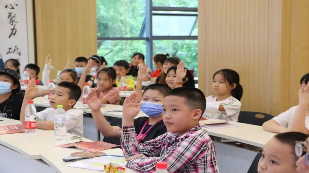 人民日报聚焦！重庆市委等下发重要文件，这所大学2次“上榜”！