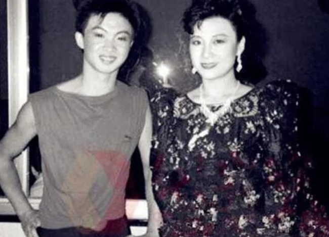 金星个人资料是男是女(金星：领过3次结婚证，当了28年男人，又当了26年女人)