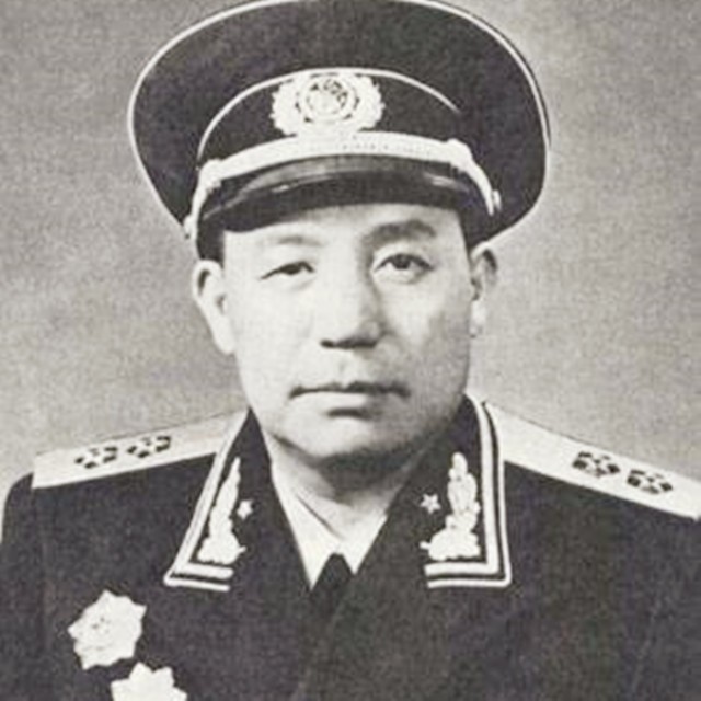 解放军42军：本被安排集体转业，却安然度过多次裁军，威震四方