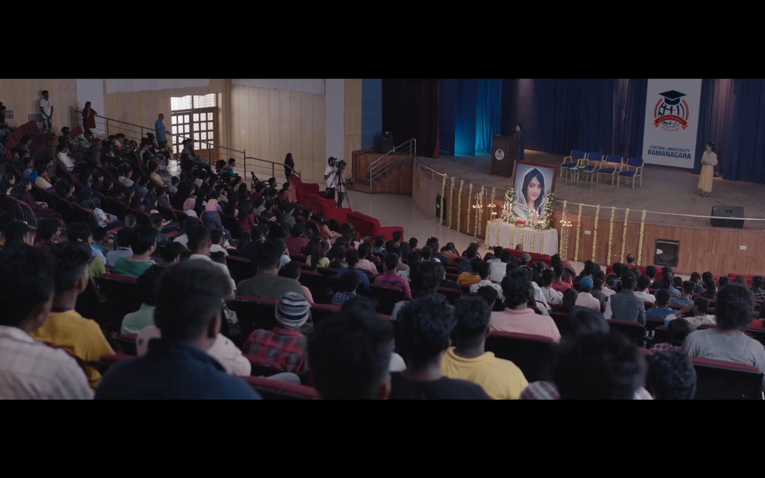 《宿敌》这才算是真正的印度神片