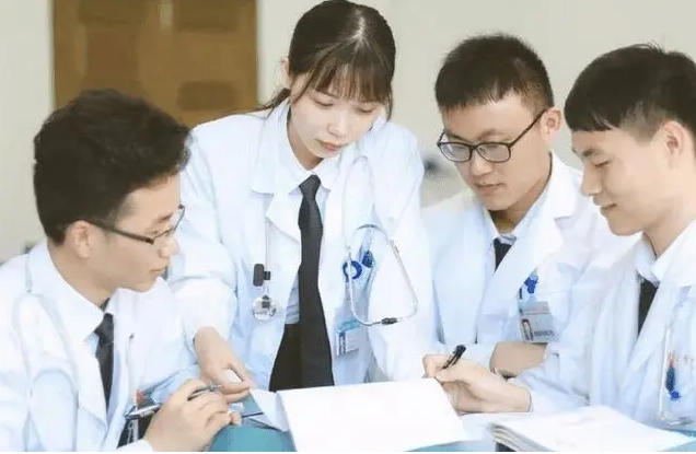 大学里“最惨专业”诞生，曾备受学生和家长热捧，如今却成大冷门