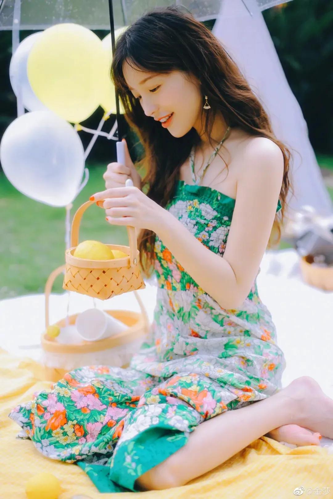 金莎｜四十依旧宛若少女，时间好像把她忘了