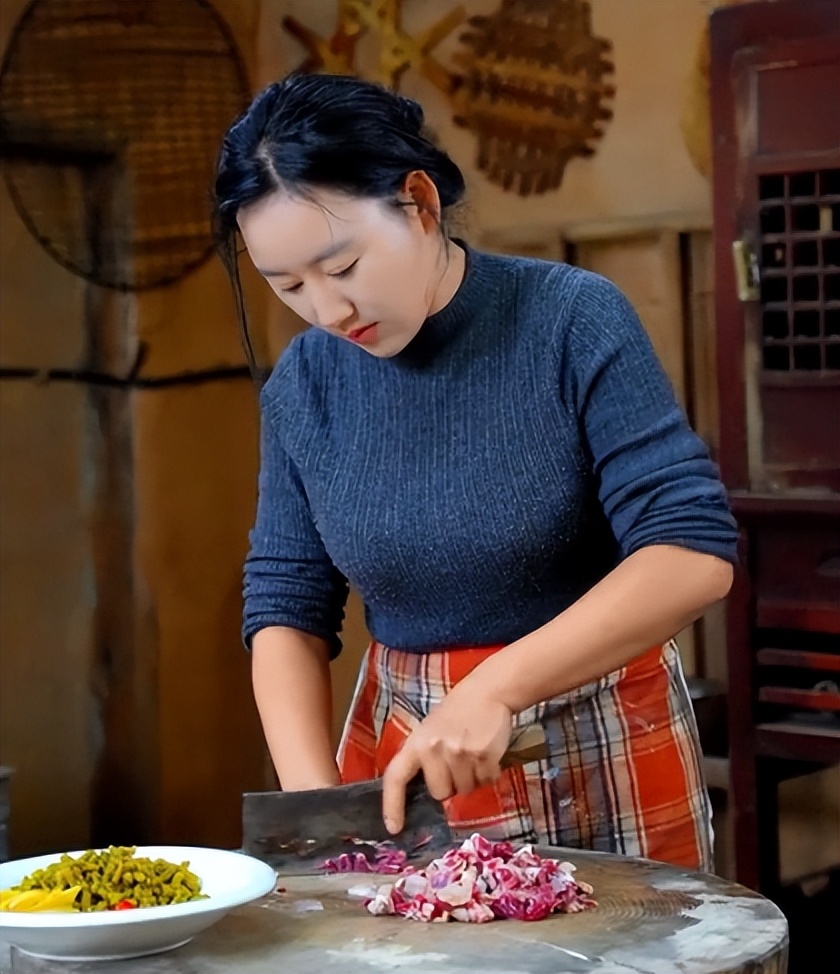 坐拥2000万粉丝的网红沈丹,从负债到身价千万,实现人生逆袭