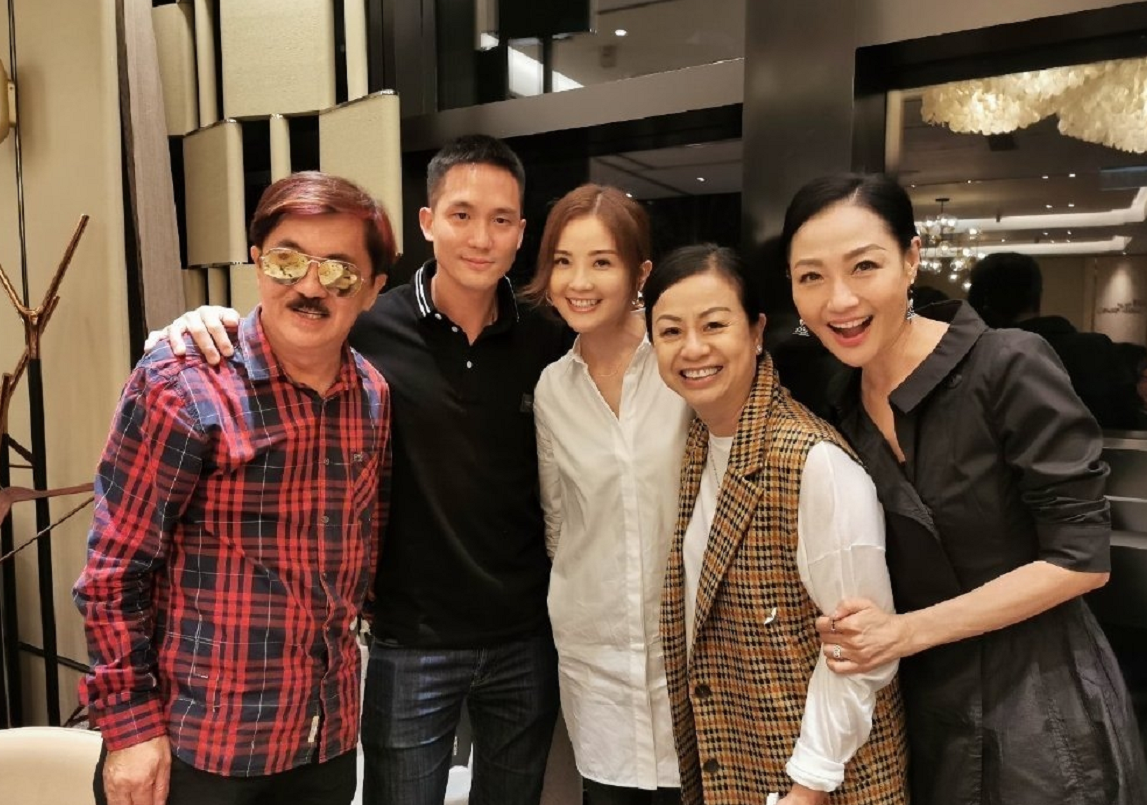 阿Sa罕见曝与郑中基隐婚内情，身边姐妹不知情，透露当年很浪漫