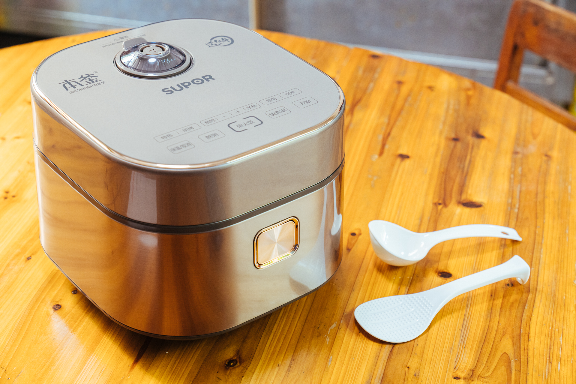 选电饭煲全方位攻略,想做出好吃的米饭,到底是买国产还是进口?