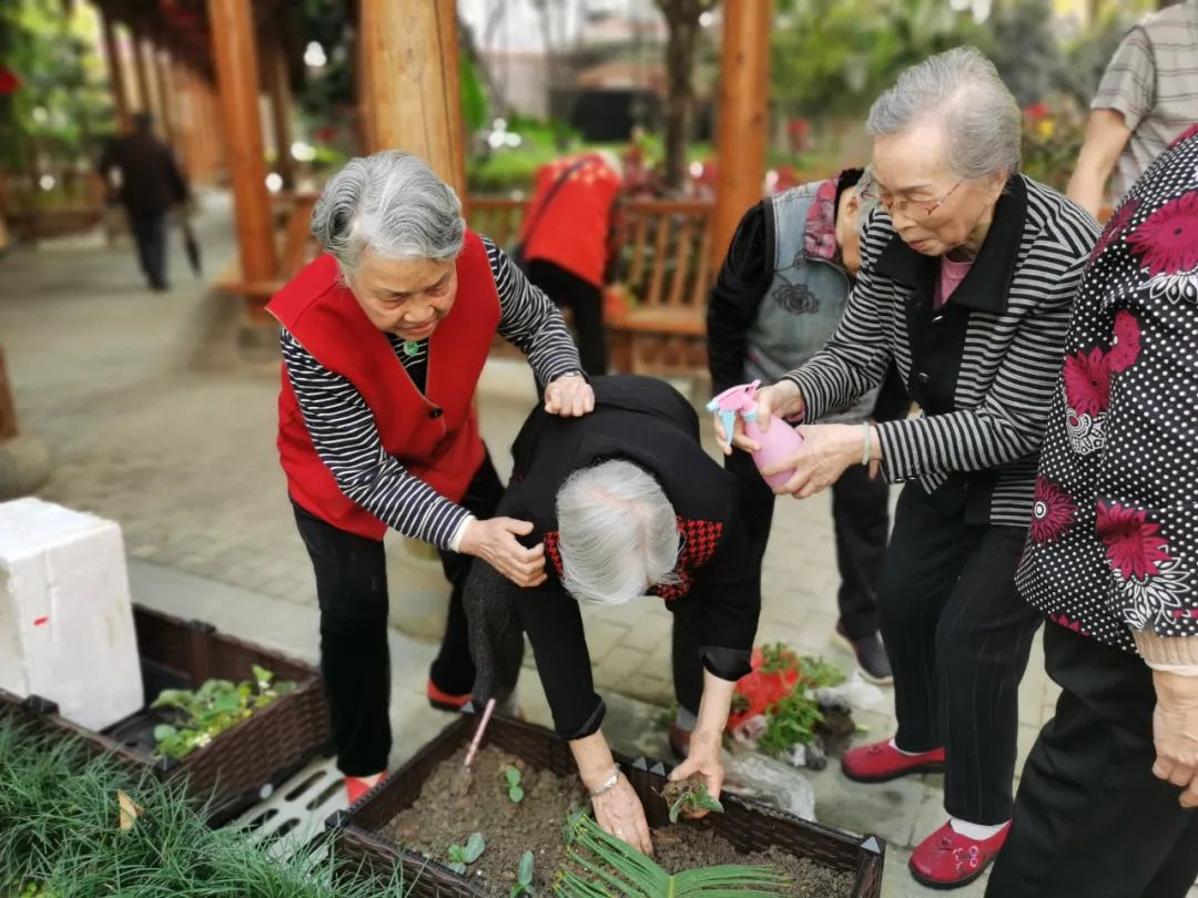 春暖国德（自理篇）丨不为往事忧，但愿余生笑