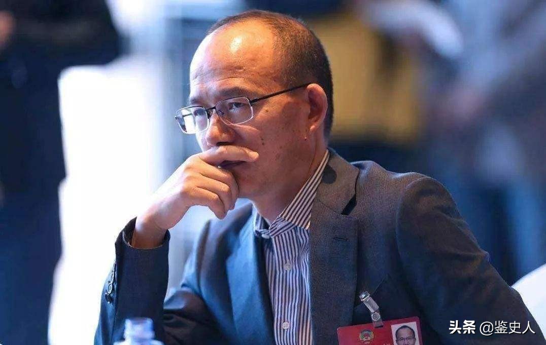 上海首富郭广昌：草根出身，用三年时间赚1个亿，迎娶美女主持人