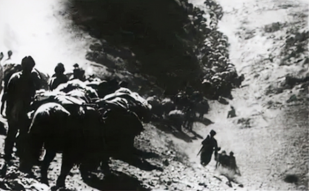 解放军42军：本被安排集体转业，却安然度过多次裁军，威震四方