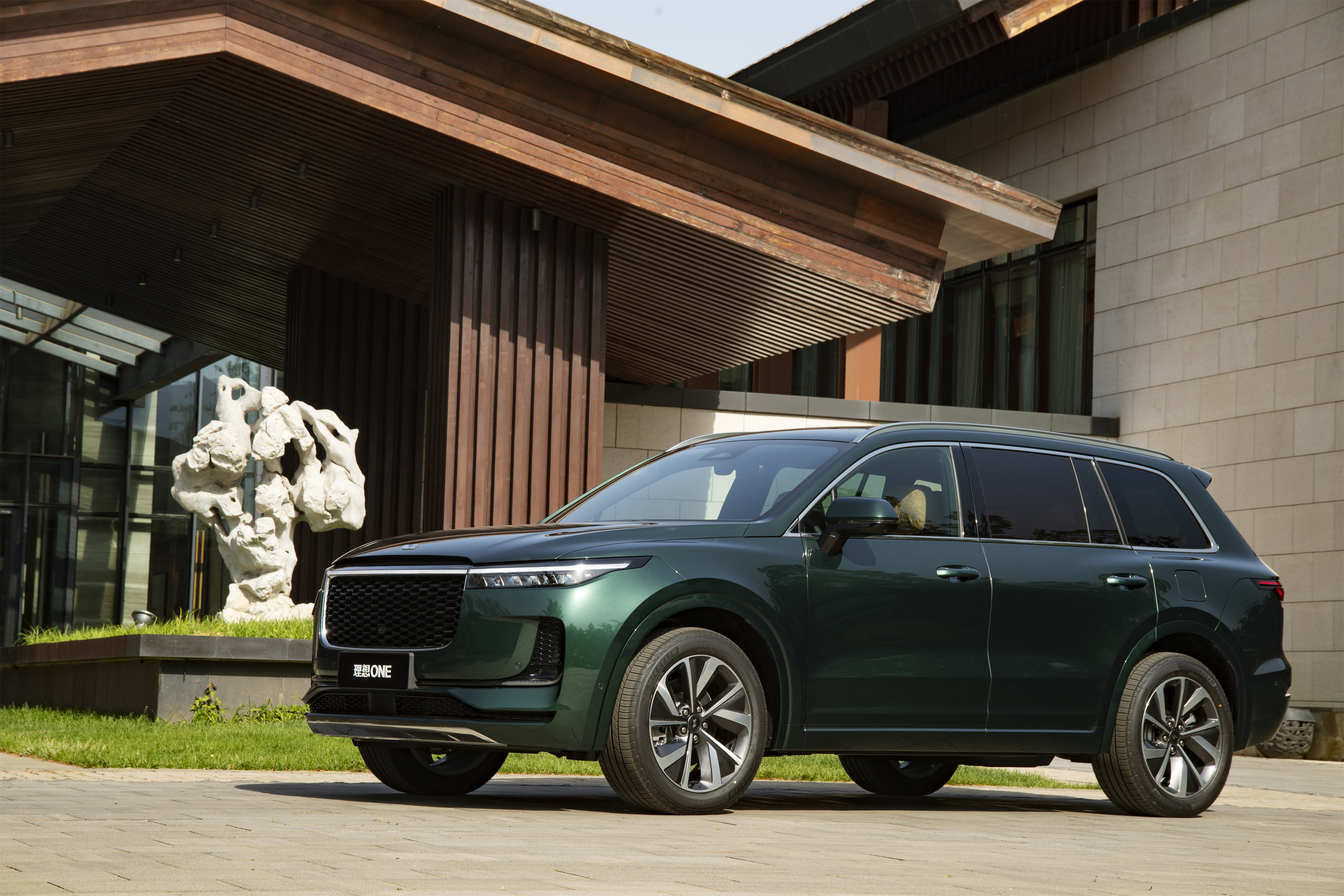 理想one新2022款有什么优势?全新升级没你想的那么简单 - 龙腾网