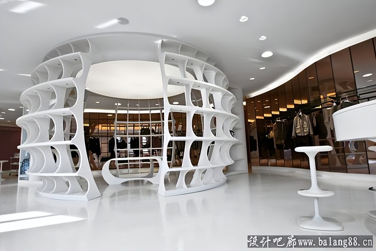 小小的店面，装修出让消费者愉悦的效果