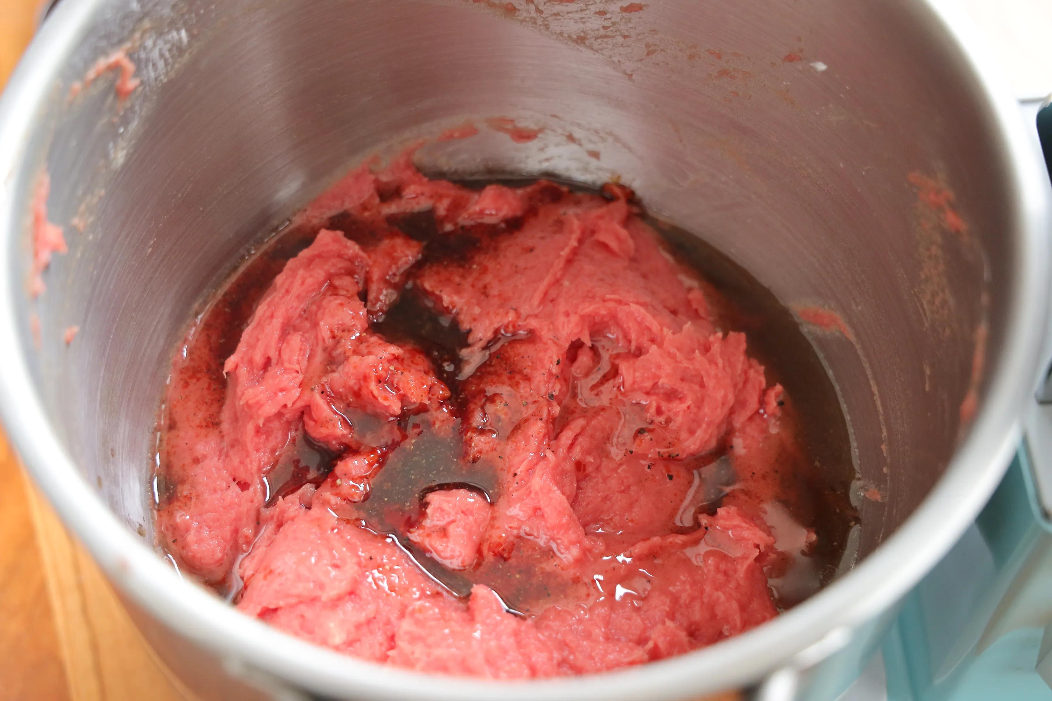 过年了，自制牛肉丸，Q弹有嚼劲，做汤涮火锅绝了，无添加更放心