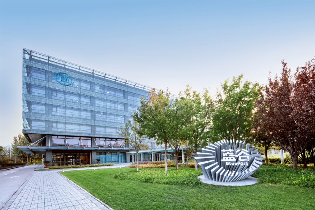 两年巨亏121亿元，大玩跨界营销的北汽极狐今年仍前途不明