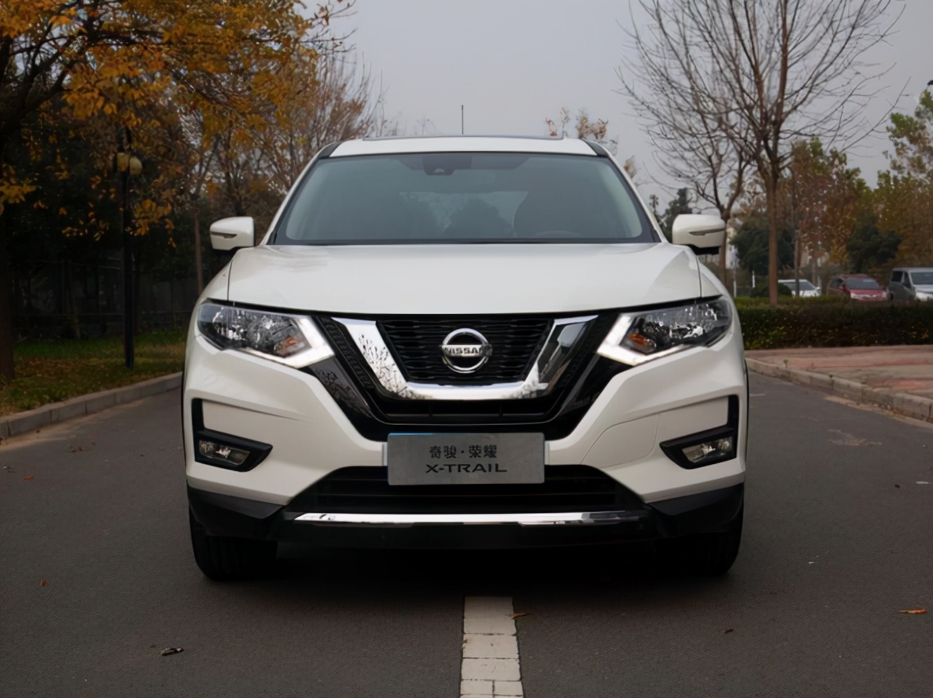 降一万 搭载2.0l发动机 推两款车型 郑州日产版奇骏·荣耀上市