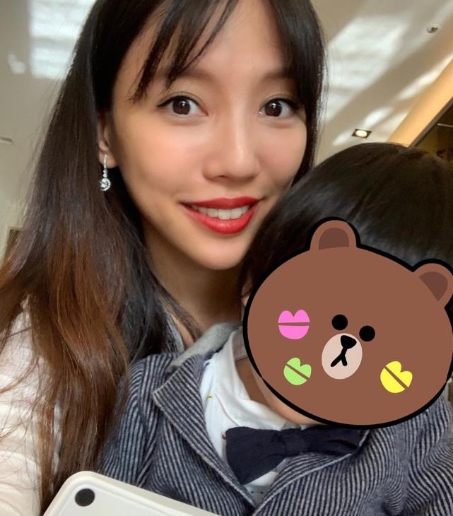 李靓蕾自曝身世怒斥王力宏手段低劣：明知我家庭离异还拿此伤害我