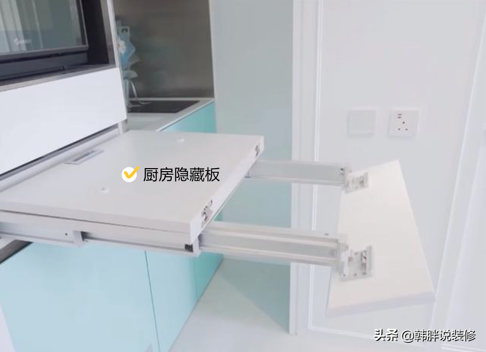 90后夫妻，花光积蓄只能在香港买12㎡蜗居，天天享受高铁卧铺待遇