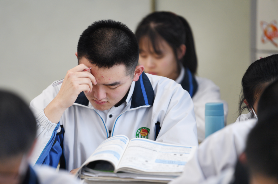 3+1+2新高考模式下，2门学科被“打入冷宫”，化学老师闲得发慌