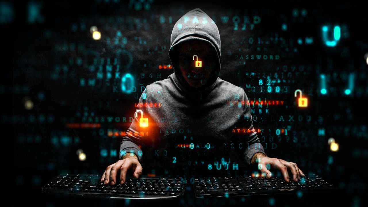 美国从 2016 年 Bitfinex 黑客事件中扣押了 94,636 个比特币，两人被捕