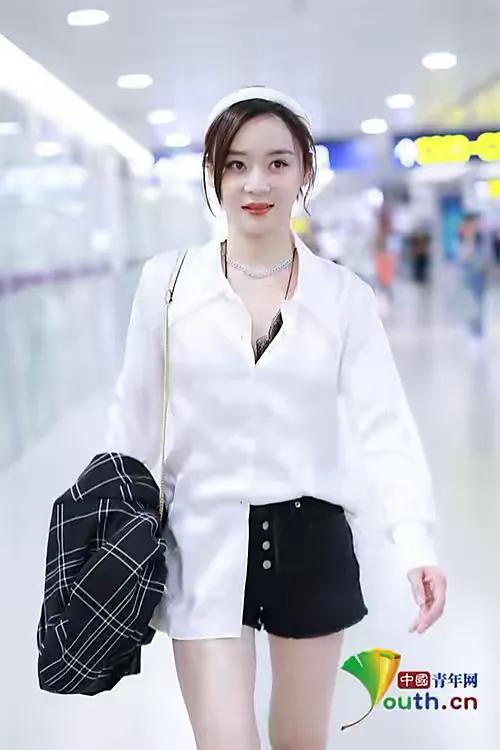 袁姗姗，25张精美的照片