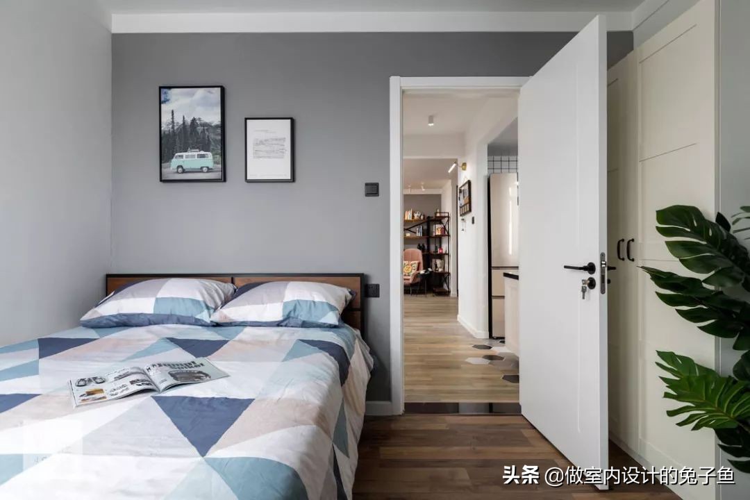 卧室放了“大衣柜”房门开不大，门“向外”开好吗？其实很有讲究