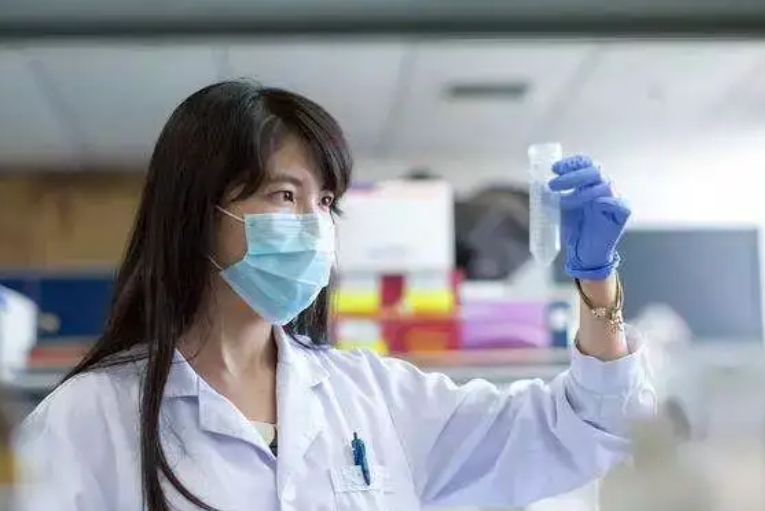 “学医是普通孩子最好的出路”人大教授坦言，医学专业再成香饽饽