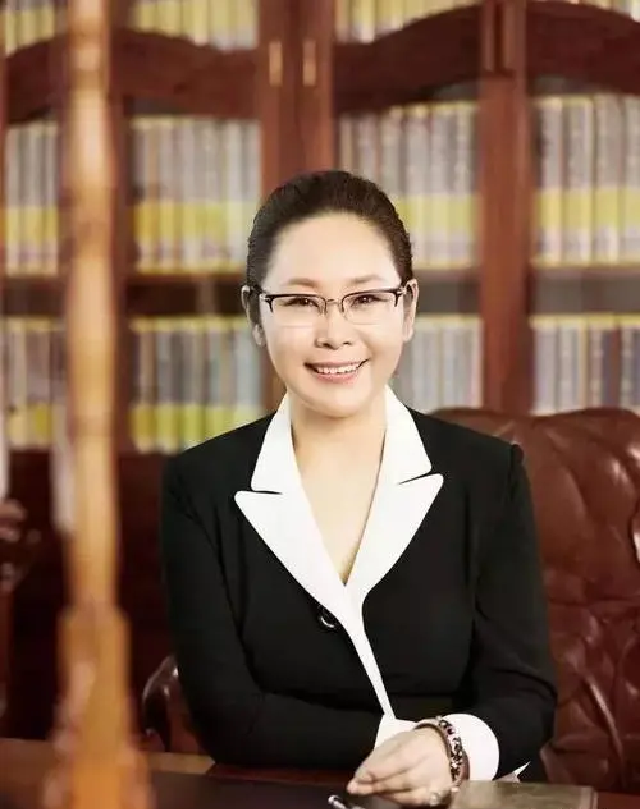 她卖豆腐起家45岁丧夫，却成为天津女首富，给武汉和汶川捐1亿