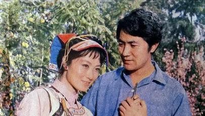 “著名导演”张纪中：三婚娶80后美娇娘，他的人生真的完美了？