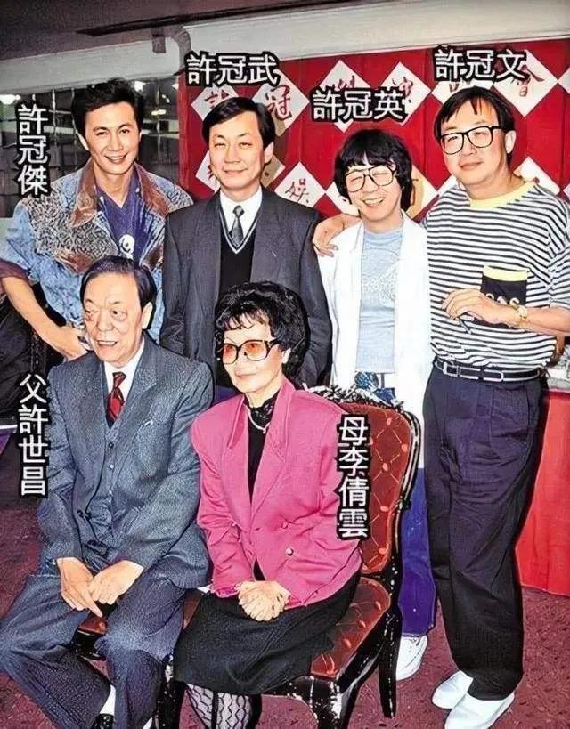 星爷之前的香港喜剧王者，一个不会笑的喜剧之王你了解多少？