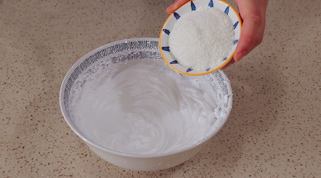 一道过年必备的零食，教你椰蓉的新吃法，吃一口就会爱上